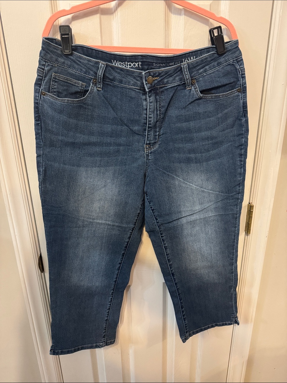 Westport Women's Dark Blue Cropped Stretch Jeans